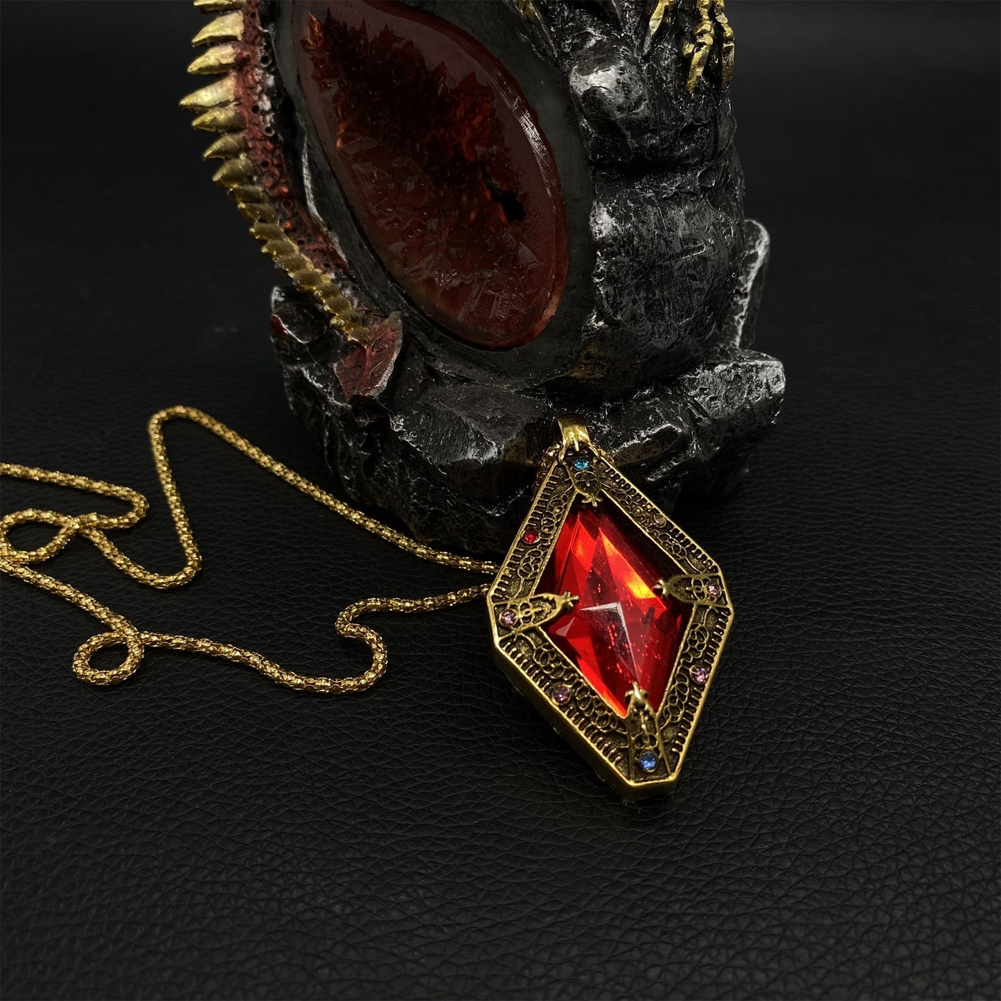 The Submerged King's Necklace Alloy Replica