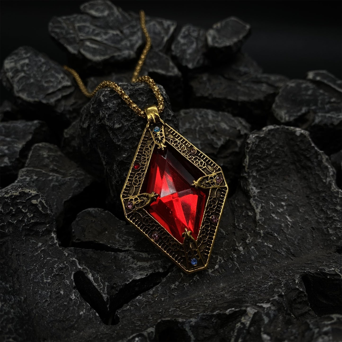 The Submerged King's Necklace Alloy Replica