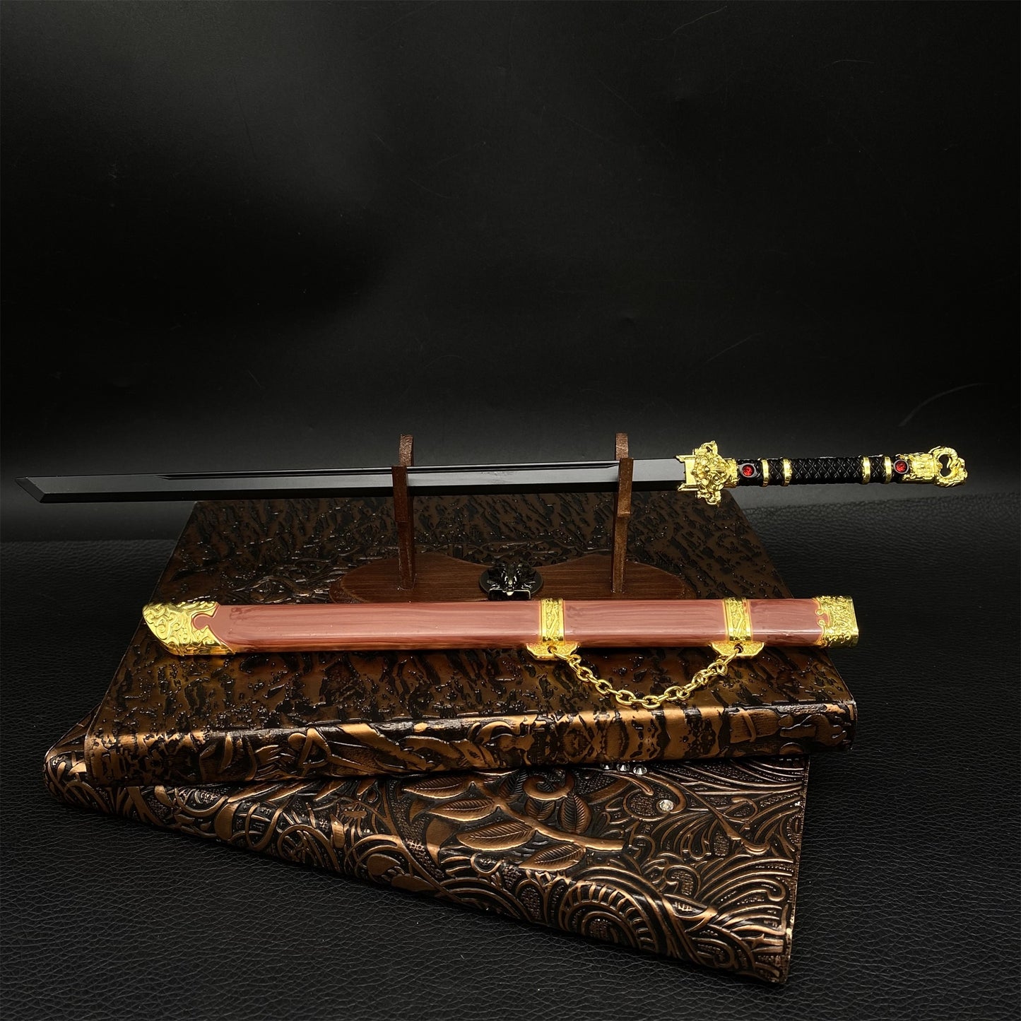 Chinese Tang Dynasty Hengdao 11.4'' Metal Replica