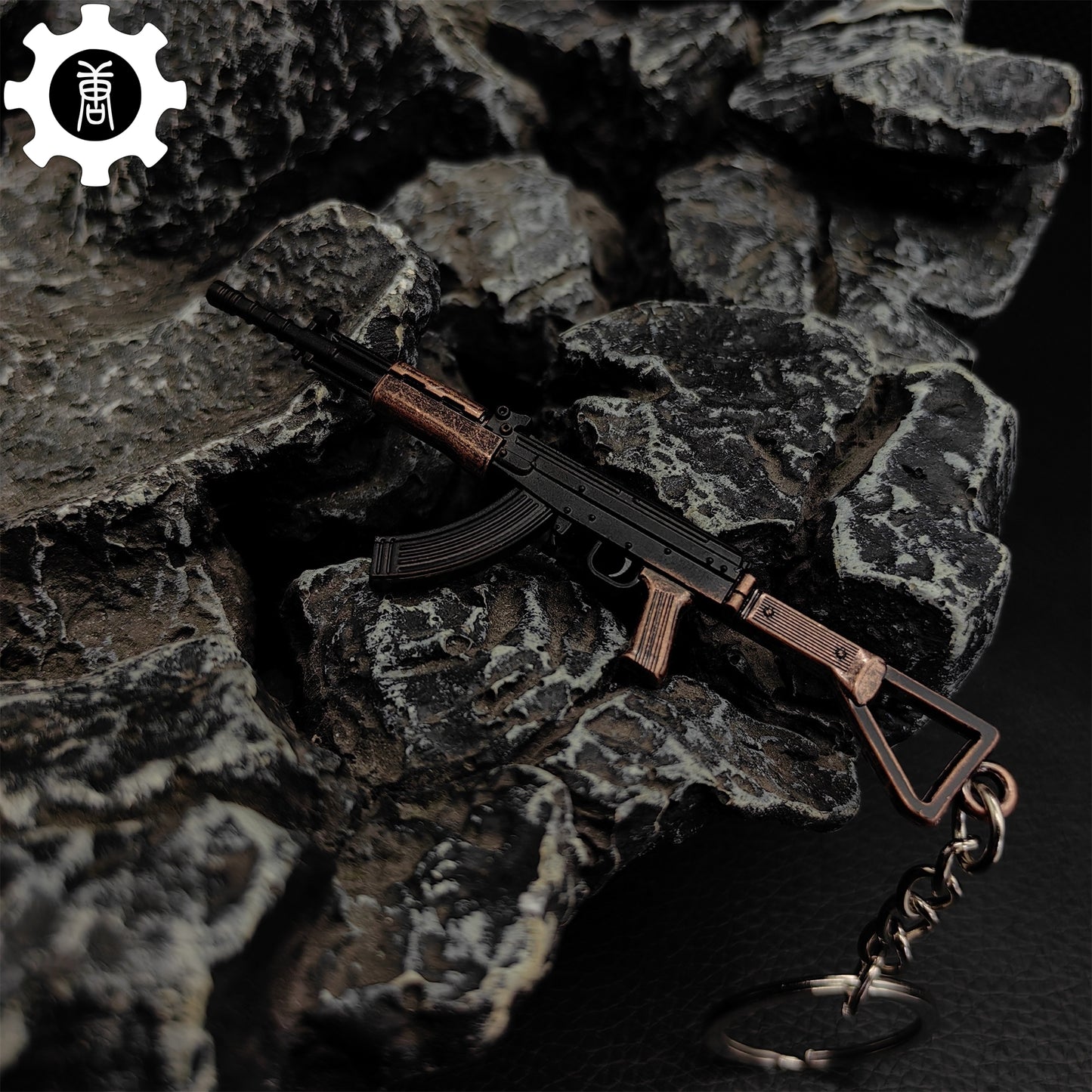 21 in 1 World Famous Assault Rifle Gun Keychain Metal Pendant For Military Hobby
