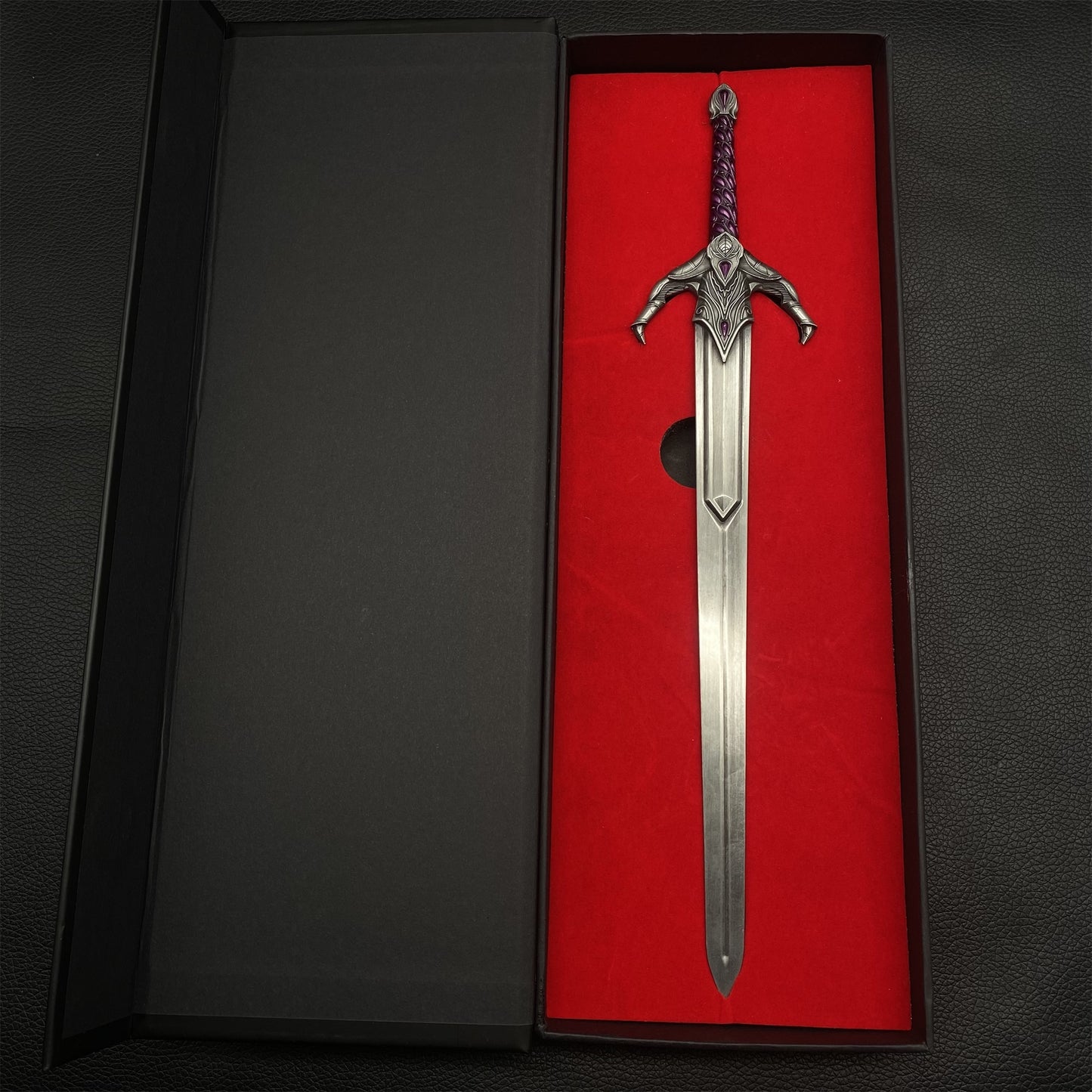 Umbra Sword Oblivion Metal Replica 1/3 Scale