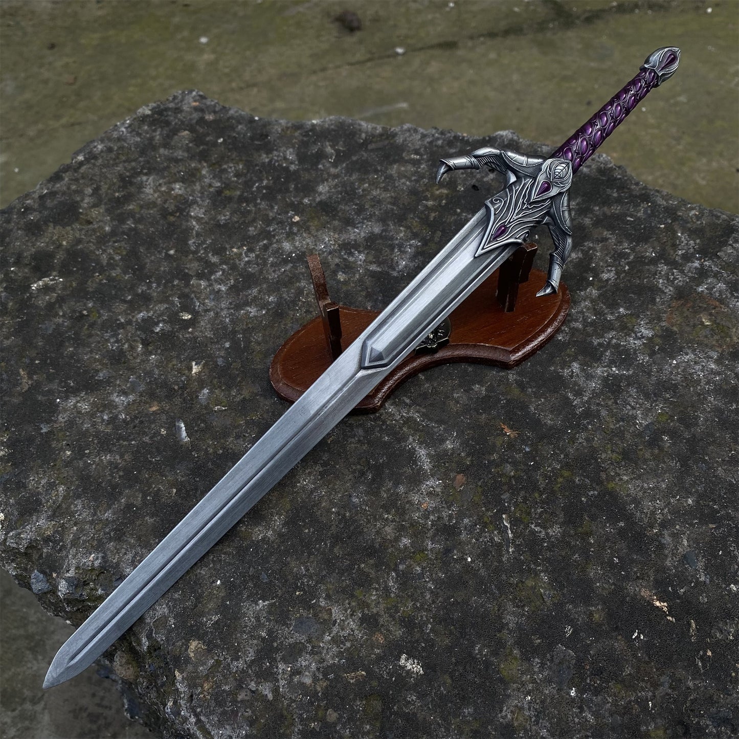 Umbra Sword Oblivion Metal Replica 1/3 Scale