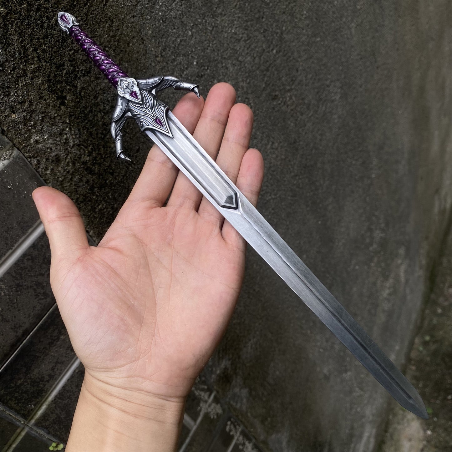 Umbra Sword Oblivion Metal Replica 1/3 Scale