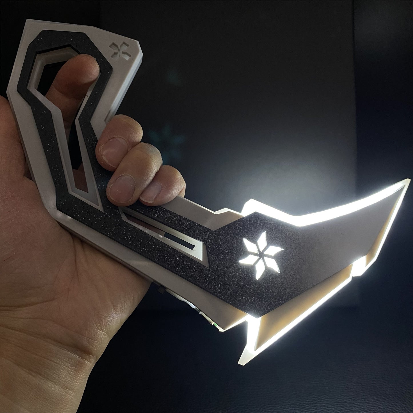 VCT Acrylic Karambit Night Lamp Replica 3 Colors