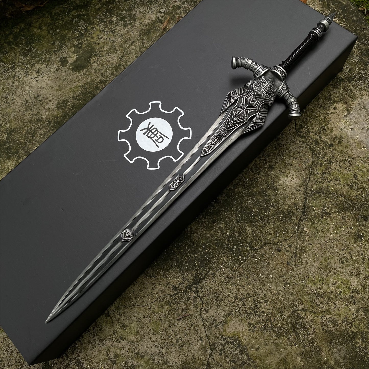 Soul Game Classical Wolf Knight's Greatsword Metal Replica 1/6 Scale