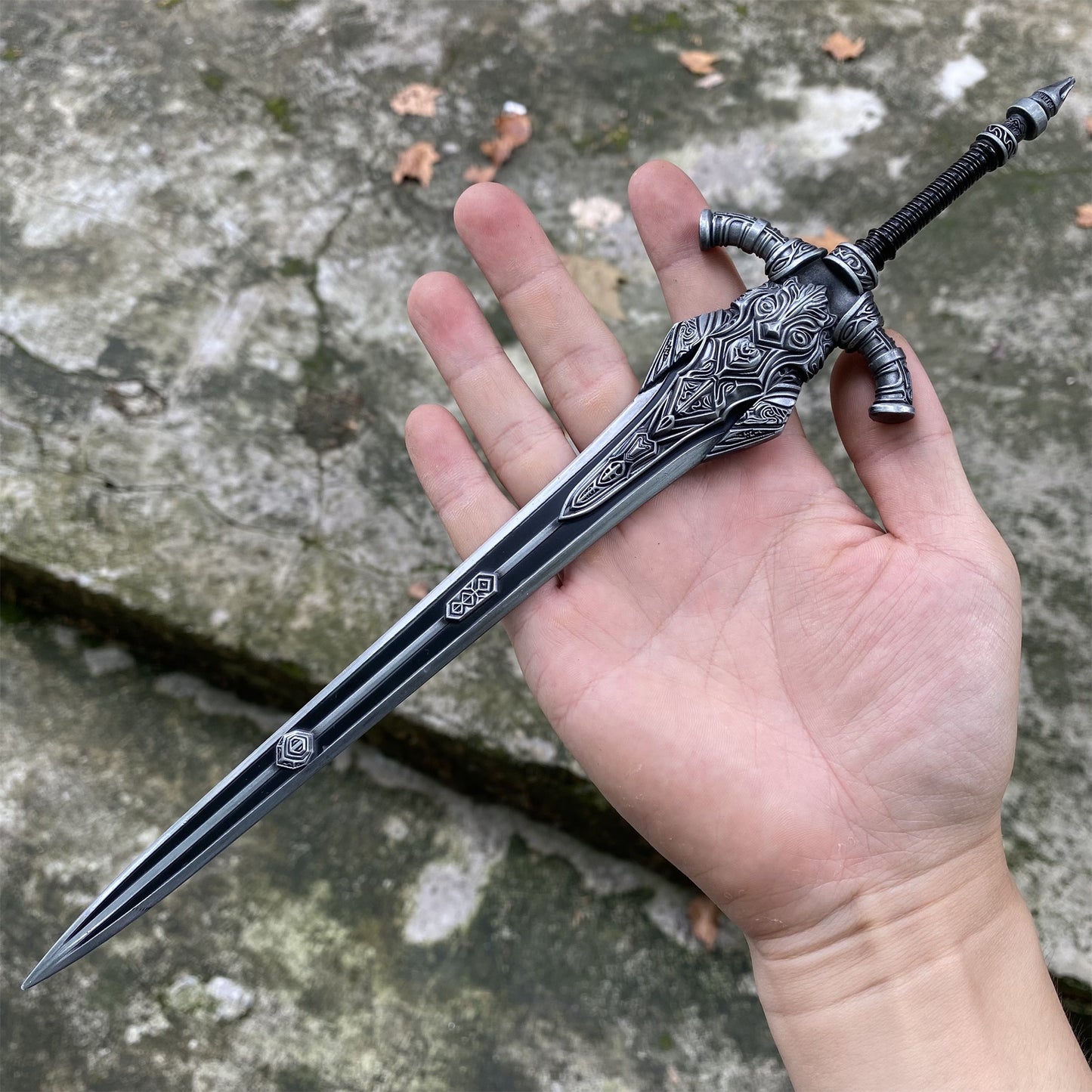 Soul Game Classical Wolf Knight's Greatsword Metal Replica 1/6 Scale
