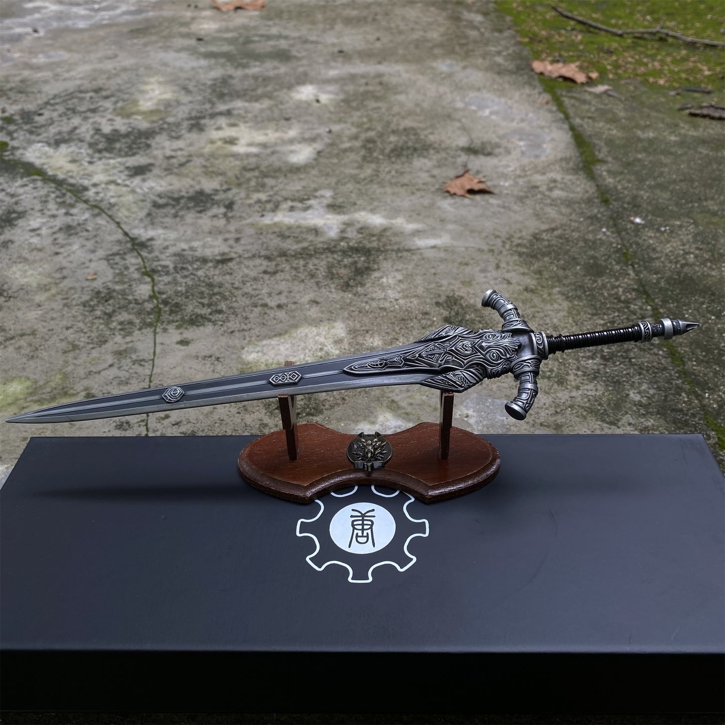 Soul Game Classical Wolf Knight's Greatsword Metal Replica 1/6 Scale