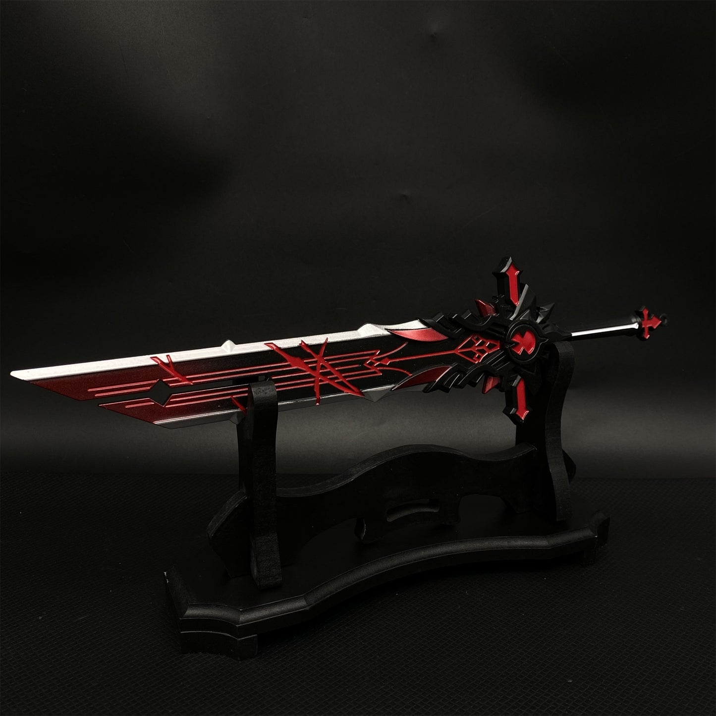 Metal Wolf's Gravestone Game Blunt Blade Replica