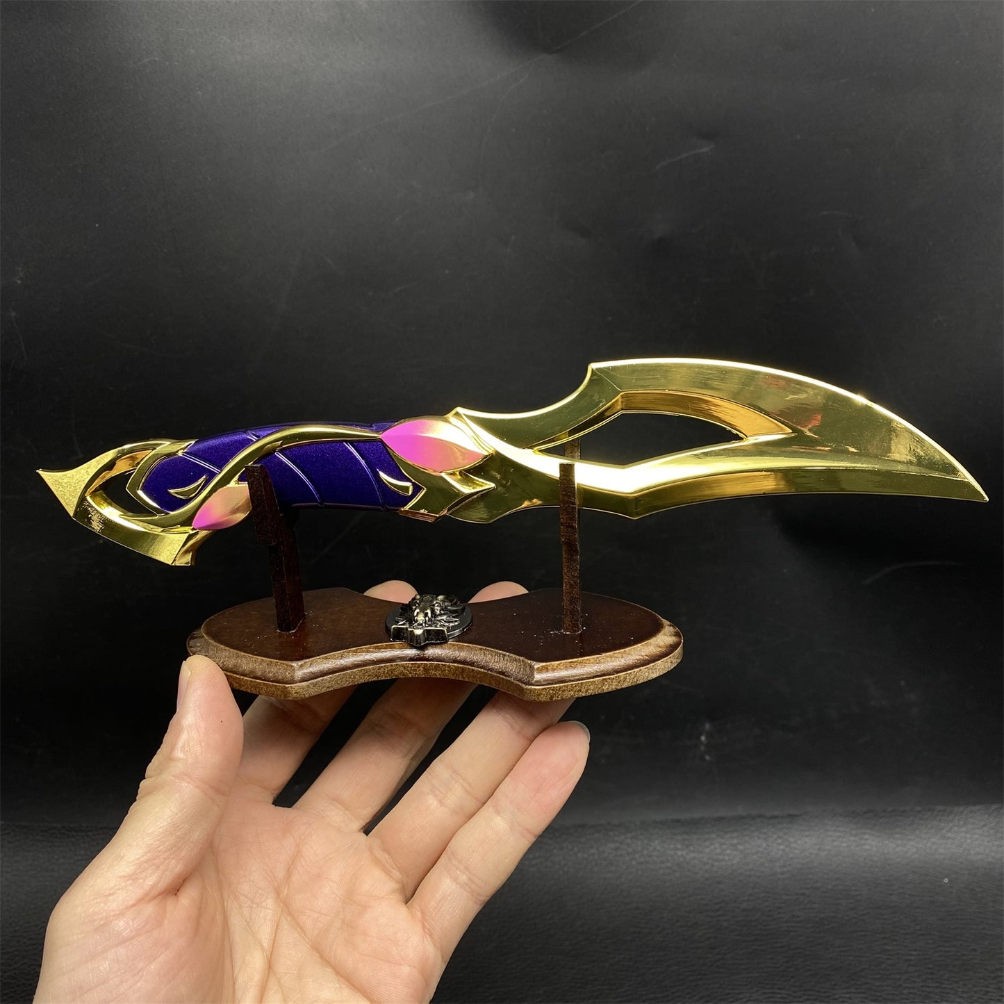 Val Mystbloom Fan Blade Metal Replica