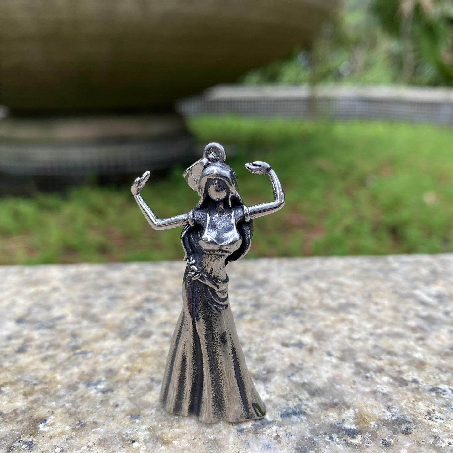 Delta Force Dancing Girl Charm Gamer's Lucky Amulet