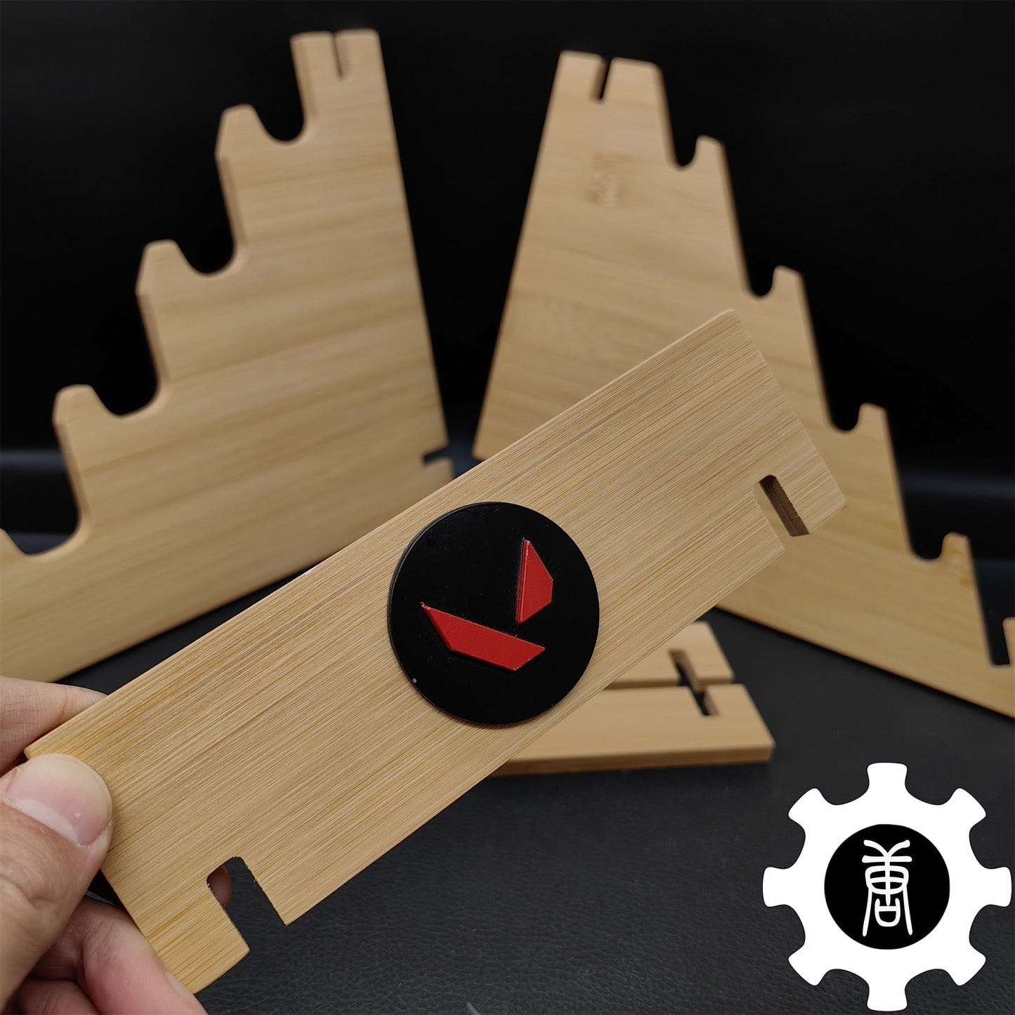 Game Knife Display Stand High-End 4-Layer Wooden Holder