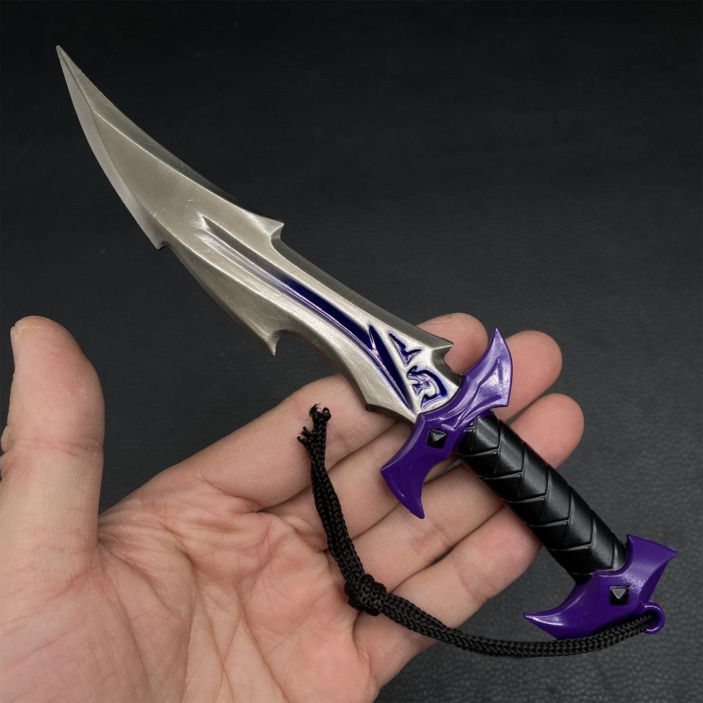 Mini-Scale Val Props Collective Metal Knife Fan Art