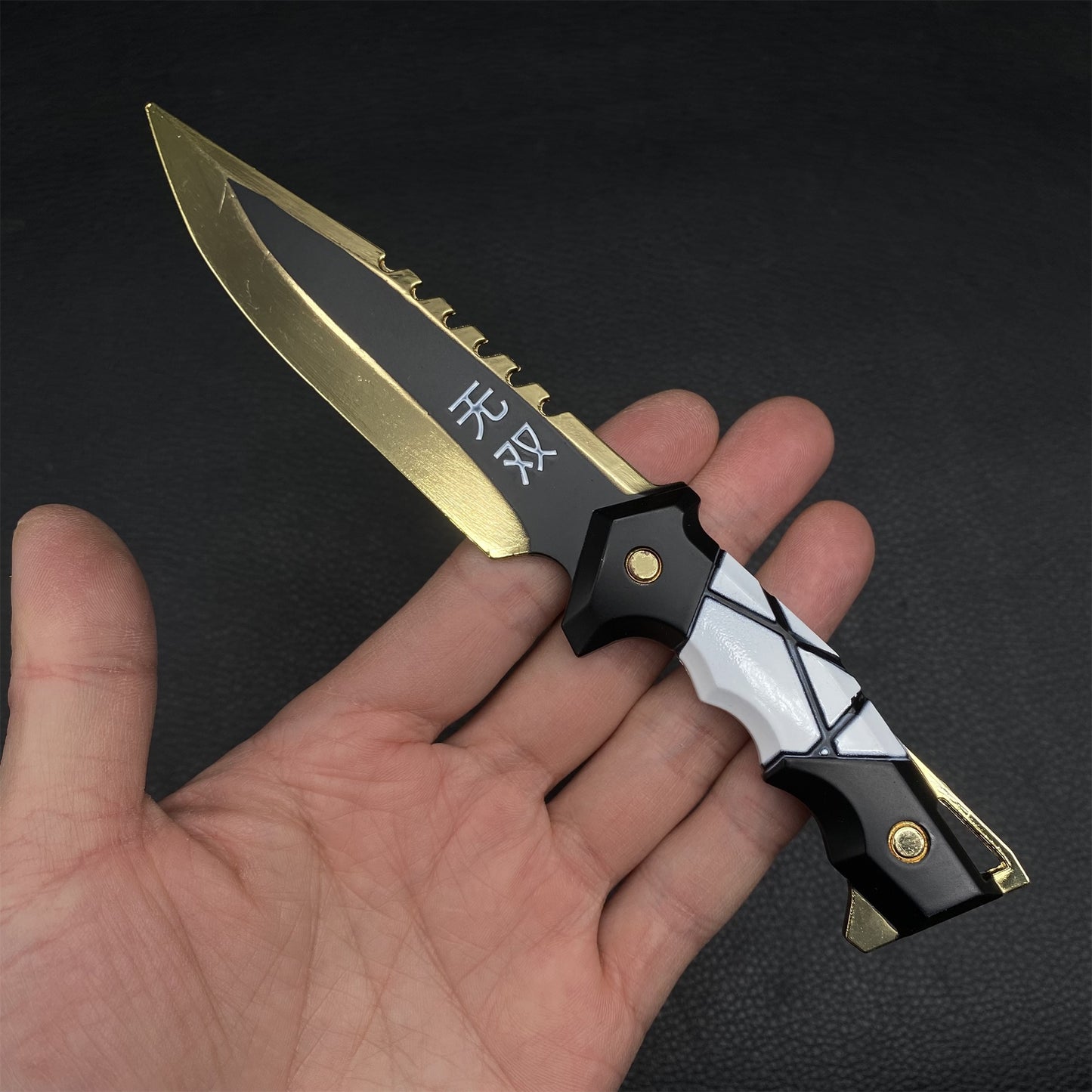 Mini-Scale Val Props Collective Metal Knife Fan Art