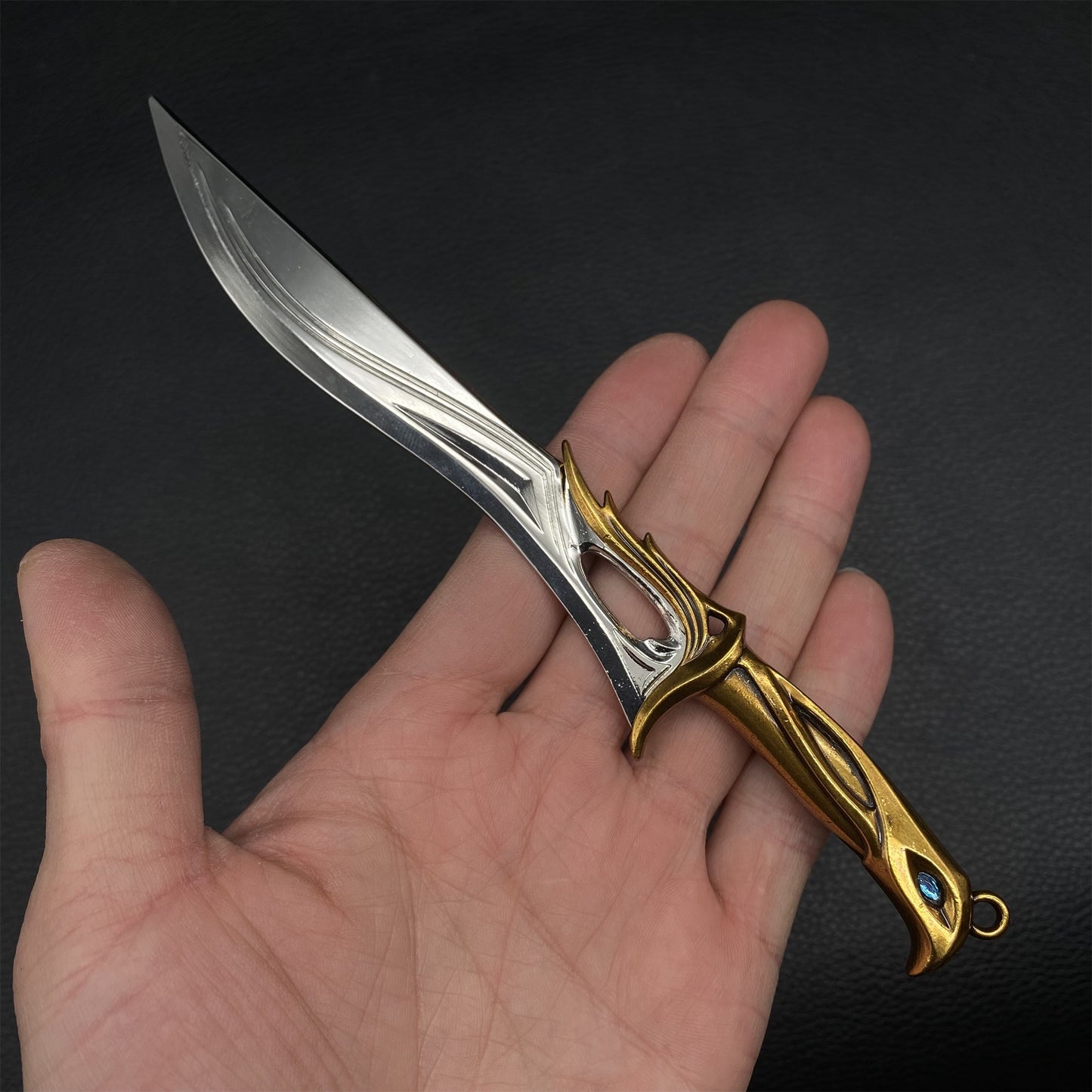 Mini-Scale Val Props Collective Metal Knife Fan Art