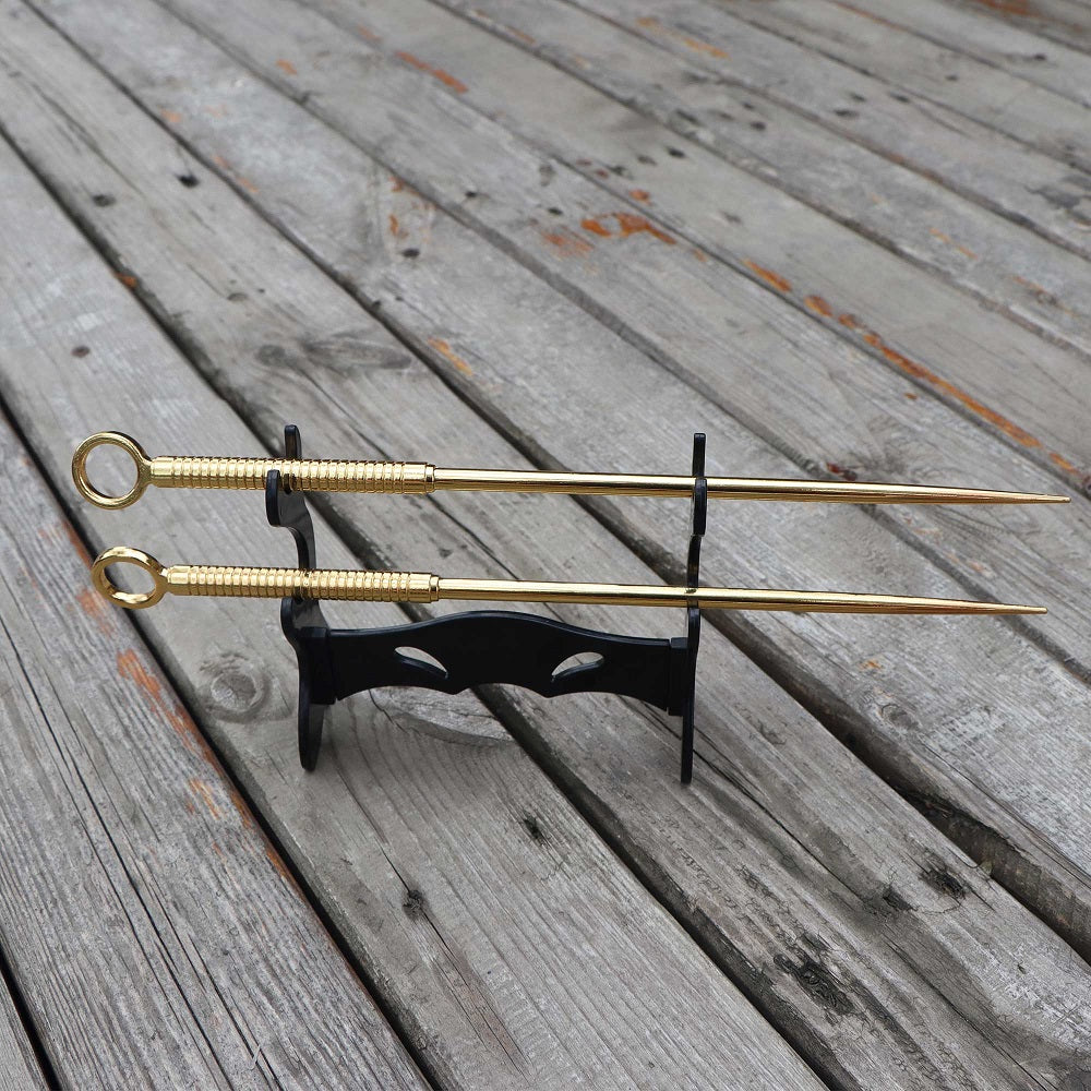 Yor Forger weapon