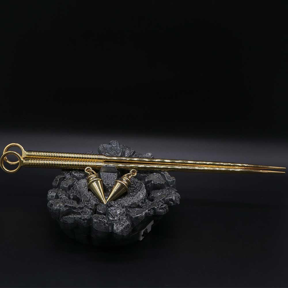 Yor Forger weapon