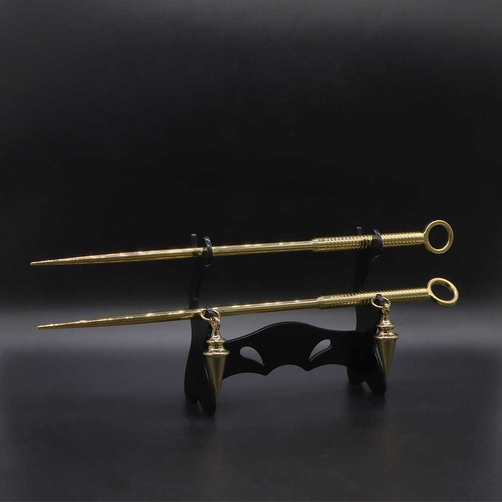 Yor Forger weapon