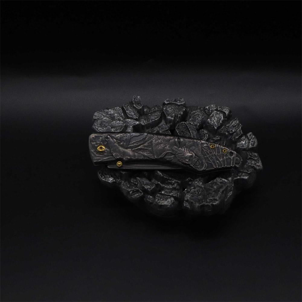Wolf Head Relief Folding Knife