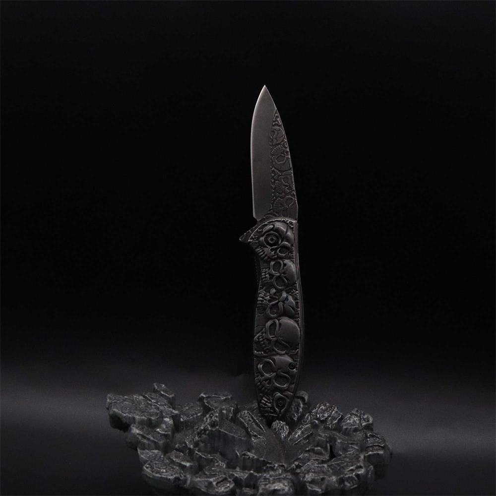 6 Skull Heads Folding Knife