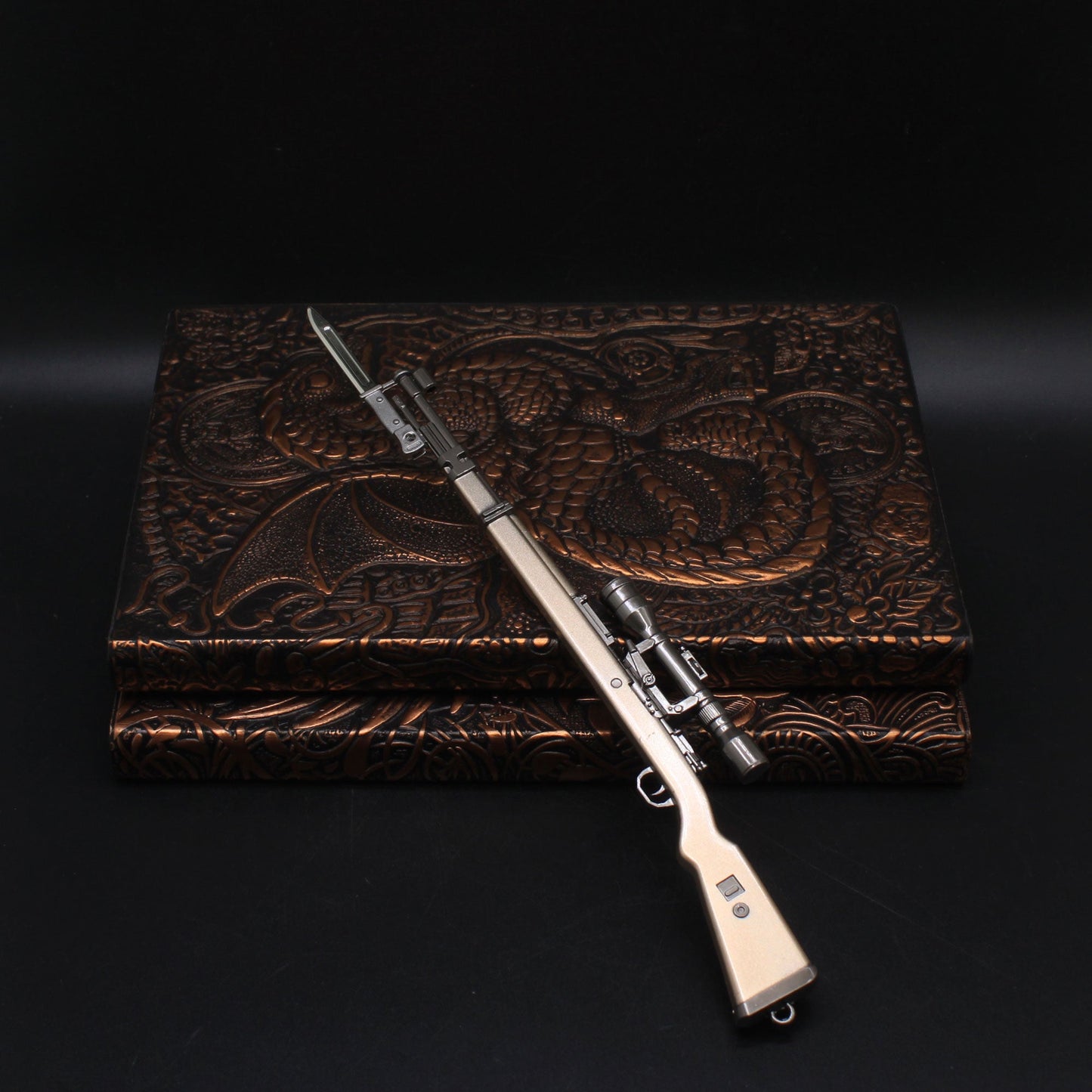 Kar98K Miniature Metal Sniper Rifle With Dagger 20CM/7.9"