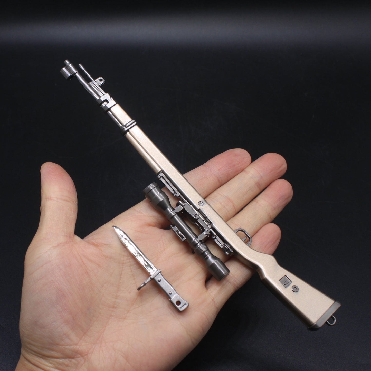 Kar98K Miniature Metal Sniper Rifle With Dagger 20CM/7.9"