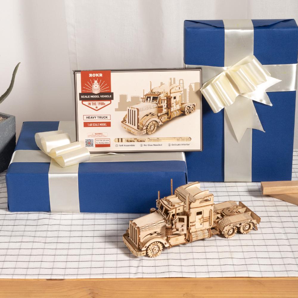 3D America Heavy Truck Wooden Puzzle Kit