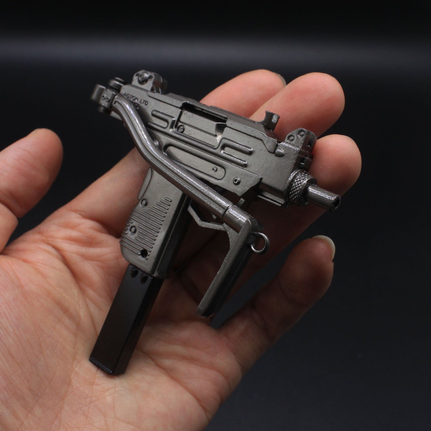 Uzi Submachine Miniature Gun 8CM/3.1"