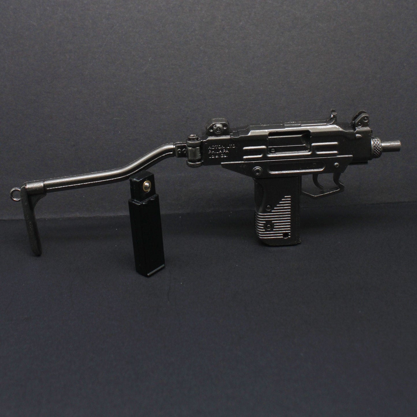 Uzi Submachine Miniature Gun 8CM/3.1"