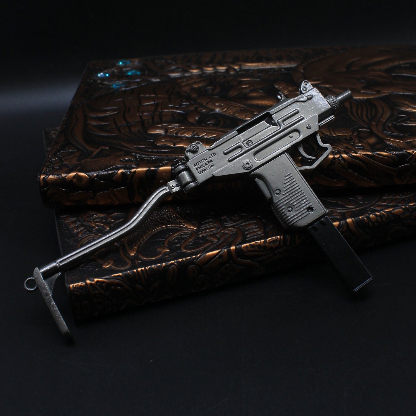 Uzi Submachine Miniature Gun 8CM/3.1"