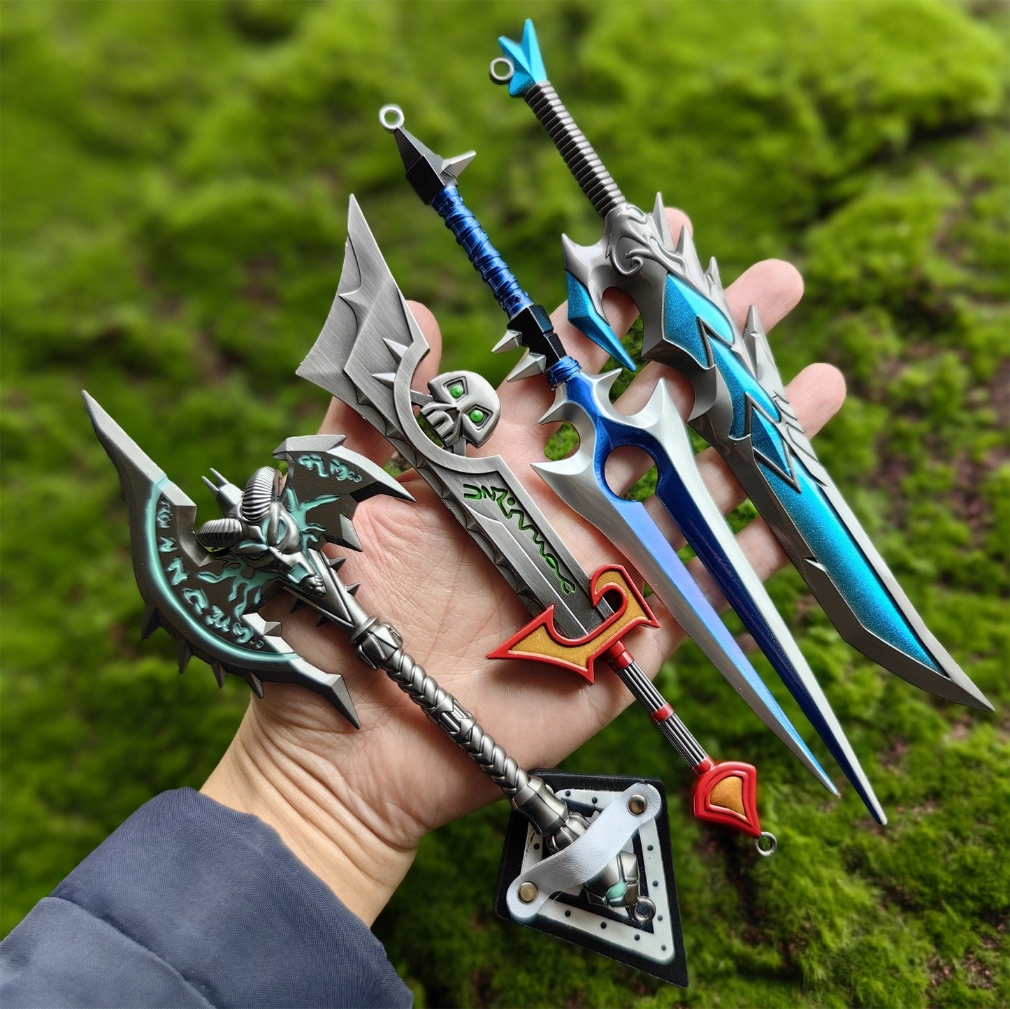 Classical Game Weapons Shadowmourne Axe The Unbreakable Will Blade Thunderfury Blessed Blade of the Windseeker Ashbringer 4 in 1 Pack