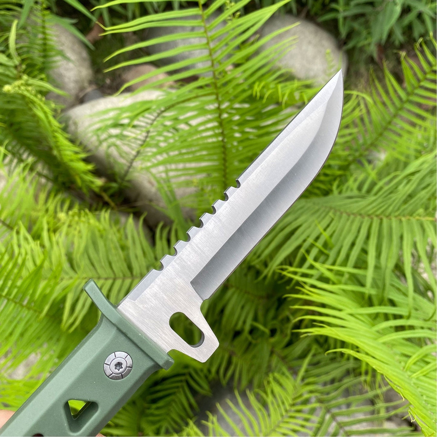 Xenohunter Knife IRL Steel Version With Sharp Blade