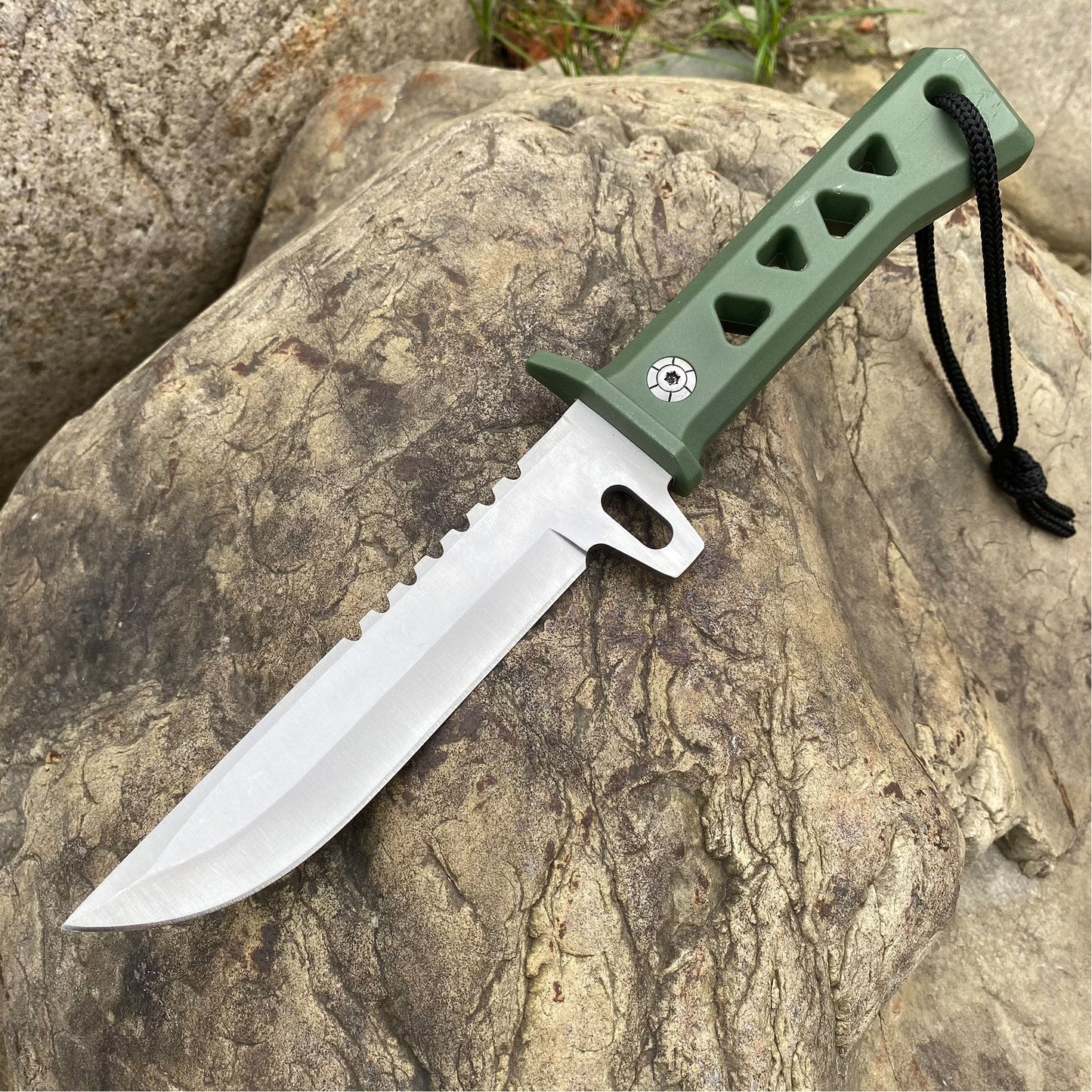 Xenohunter Knife IRL Steel Version With Sharp Blade