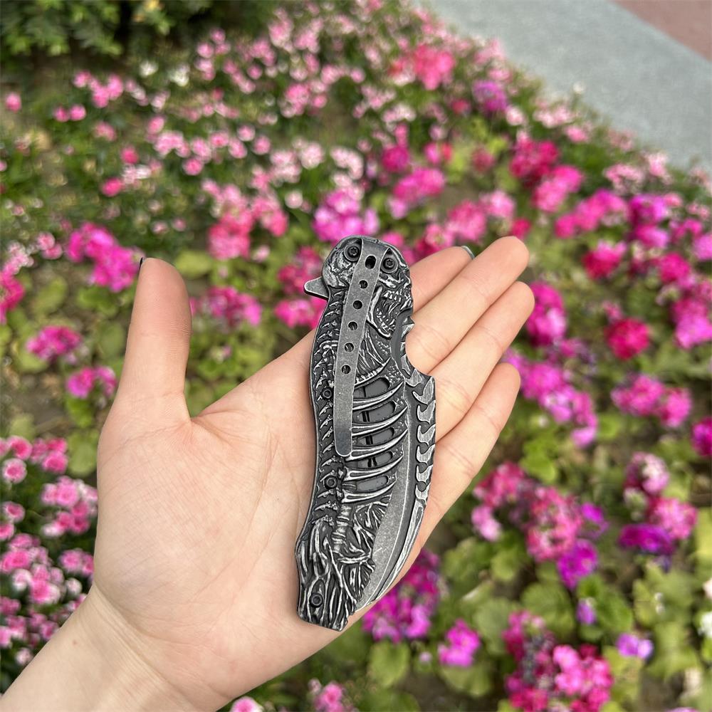 Cool Skull Folding Knife Tool
