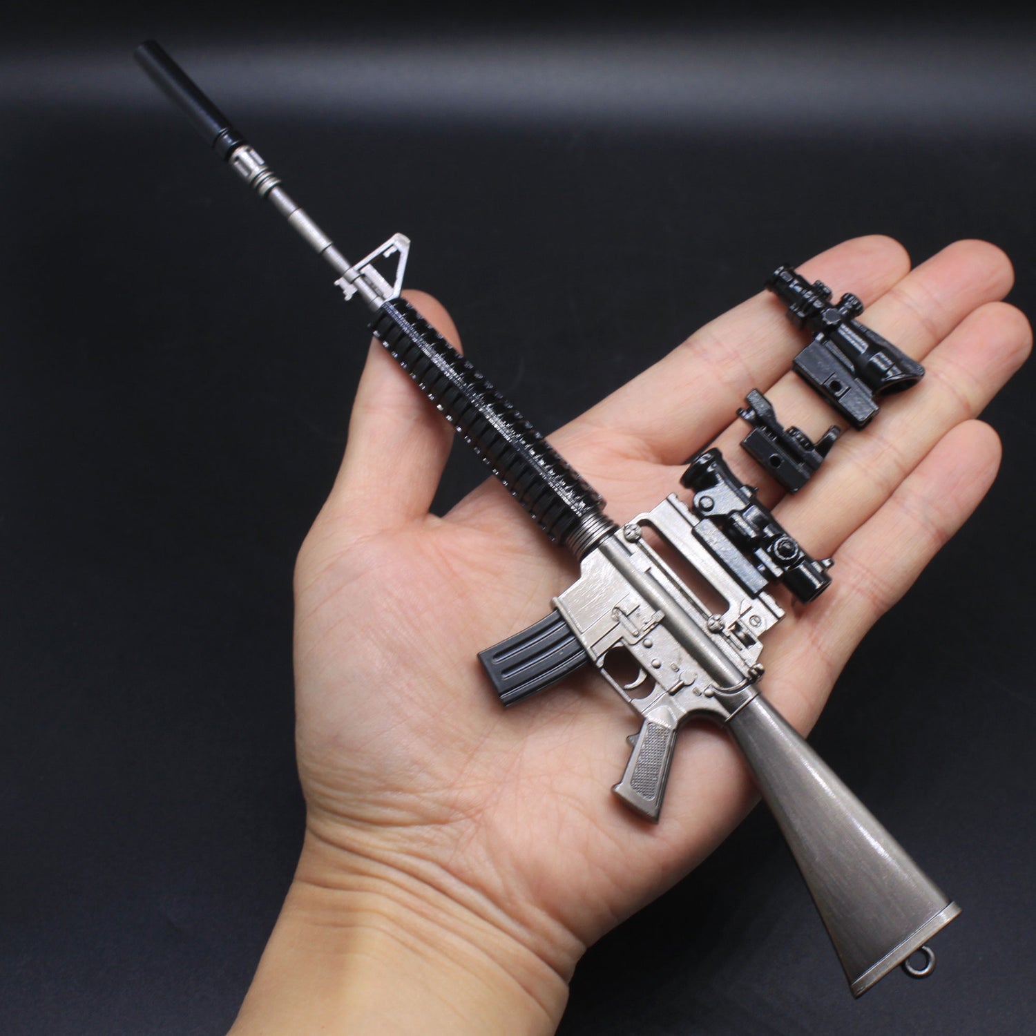 Tiny Metal Gun