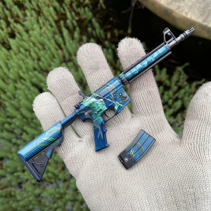 Metal Tiny CS M4A4 Poseidon Gun Miniature For Collection