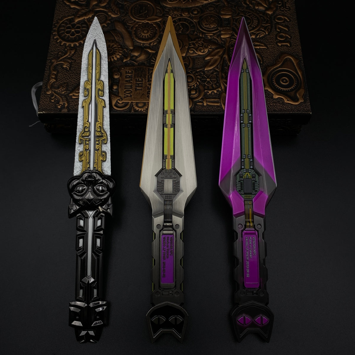 Delta Force Hackclaw Alloy Dagger Replica Game Prop Collectible
