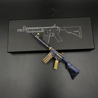 Metal Tiny CS M4A4 Sheet Lightning Gun Miniature For Collection