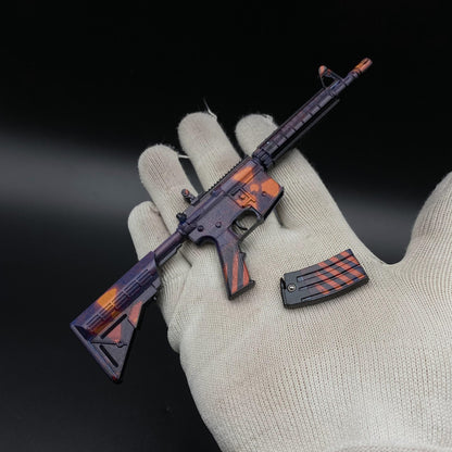Metal Tiny CS M4A4 Radiation Hazard Gun Miniature For Collection