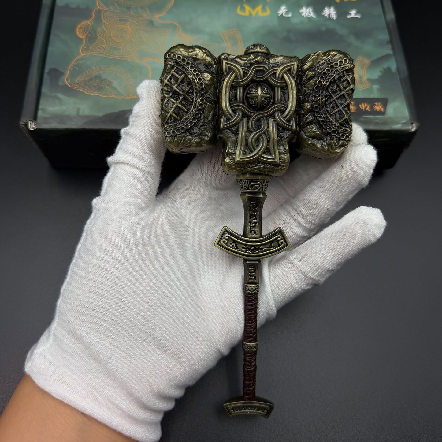 Soul Game Giant-Crusher  - Collectible Statue for Game Fans