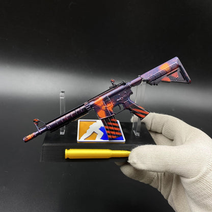 Metal Tiny CS M4A4 Radiation Hazard Gun Miniature For Collection
