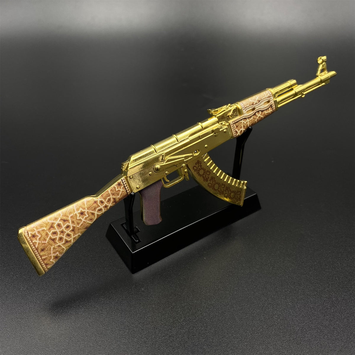 Mini AK-47 Gold Arabesque Metal Model CS2 Game Skin Collectible