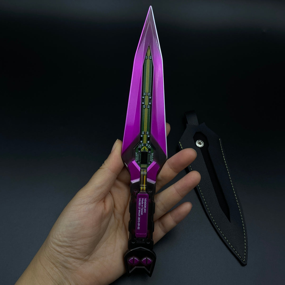 Delta Force Hackclaw Alloy Dagger Replica Game Prop Collectible