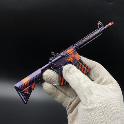 Metal Tiny CS M4A4 Radiation Hazard Gun Miniature For Collection