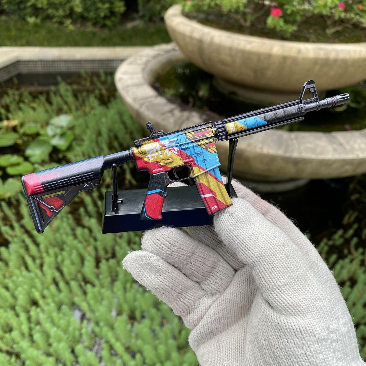 Metal Tiny CS M4A4 Cyber Security Gun Miniature For Collection