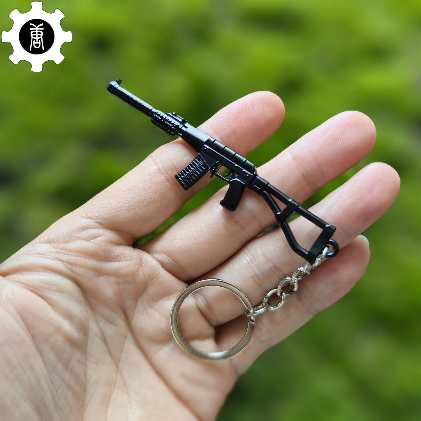 21 in 1 World Famous Assault Rifle Gun Keychain Metal Pendant For Military Hobby
