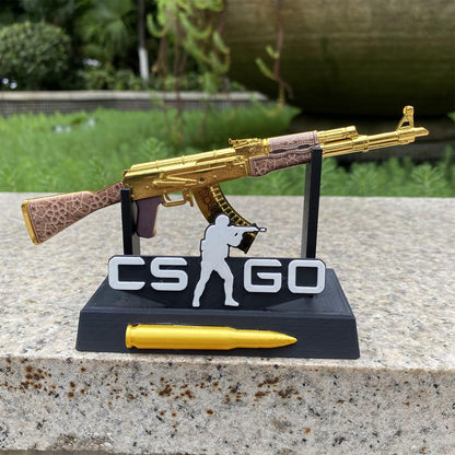 Mini AK-47 Gold Arabesque Metal Model CS2 Game Skin Collectible