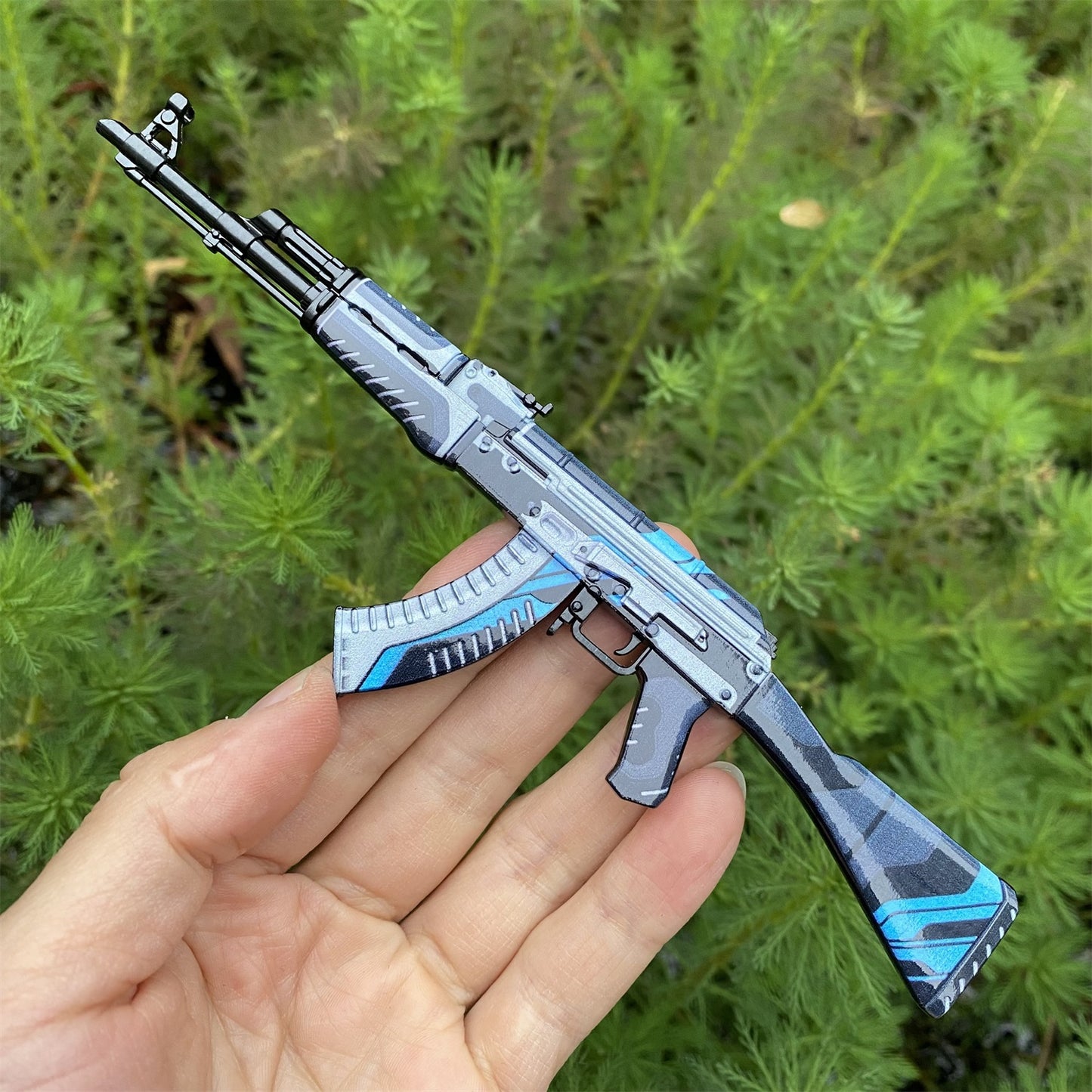 AK47 Neon Rider Case Hardened AK47 Vulcan Metal Gun Miniature