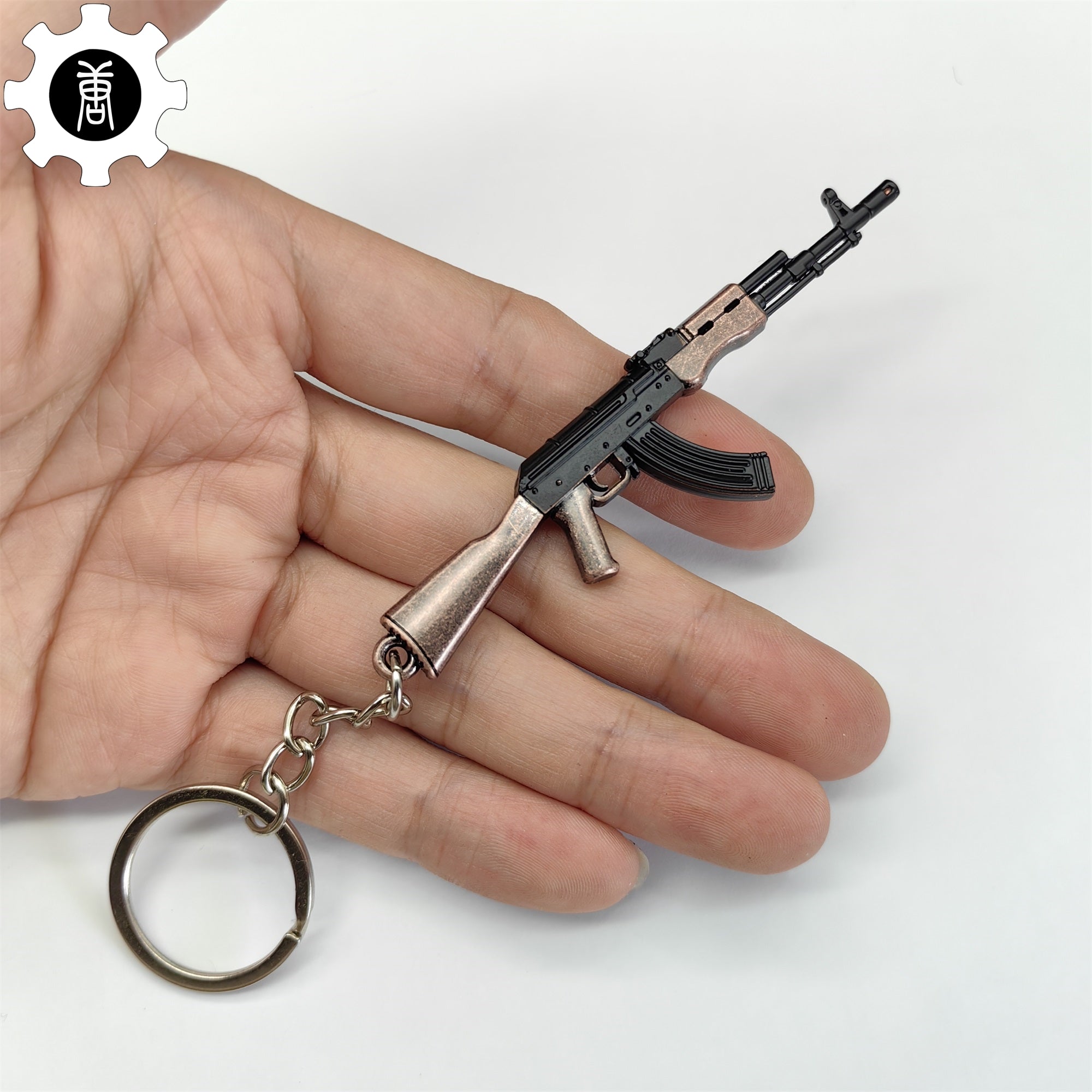 AK47 記念メダル コレクターグッズ ミリタリー  ロシア Tiny AK-47 Soviet Assault Rifle Model Metal Keychain – Leones
