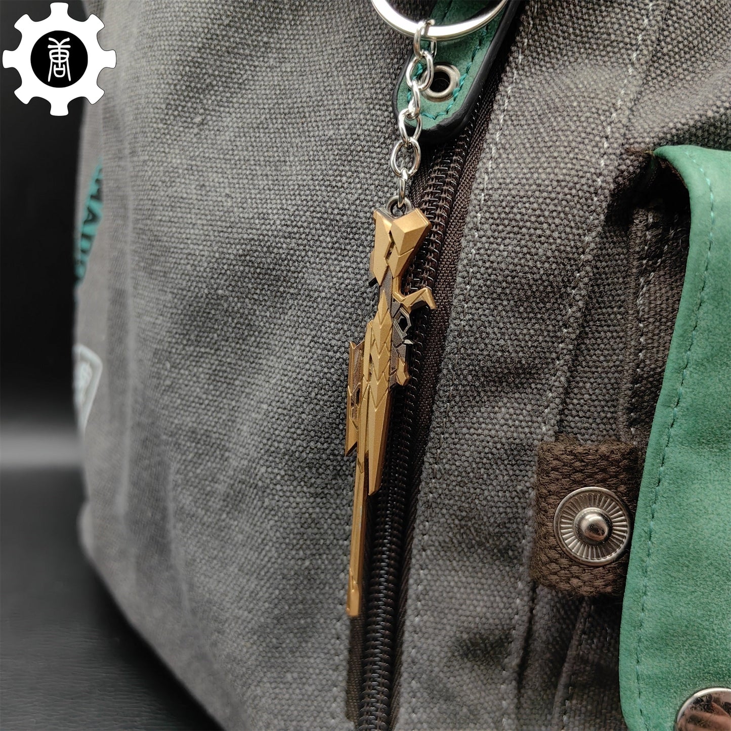 Metal Araxys Operator Gun Tiny Keychain Pendant