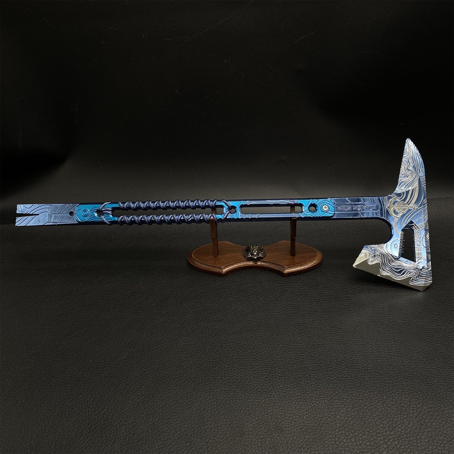 Delta Force Sea Gleam The First-Ever Tactical Axe Metal Replica
